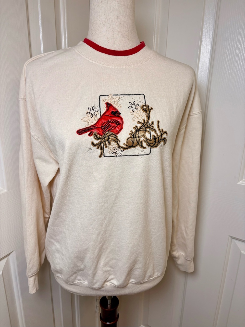 Vintage M & C Sportswear Cream Cardinal Sweatshirt Holiday Folkcore Medium